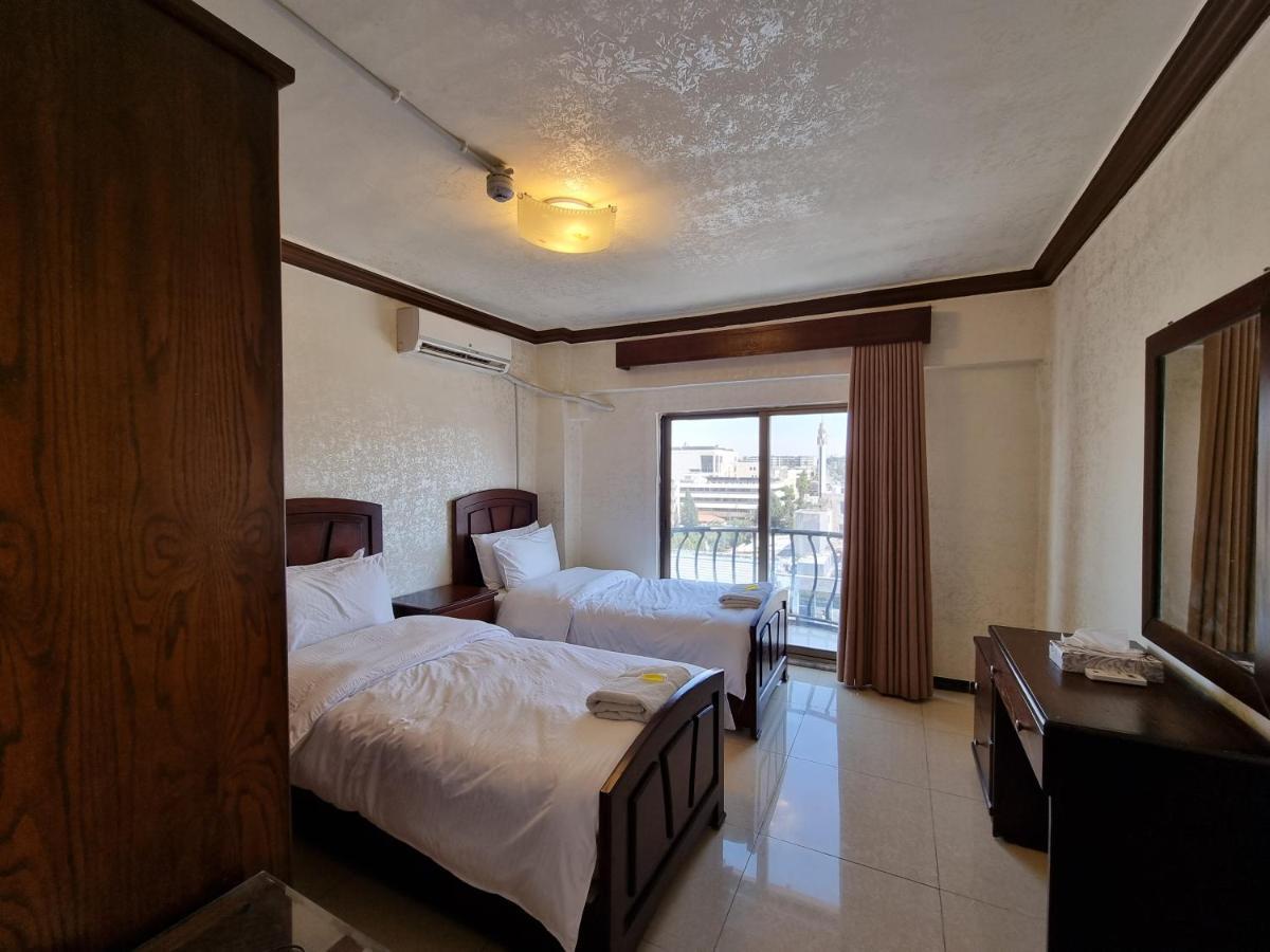 Nahas Plaza Apart otel Irbid Dış mekan fotoğraf