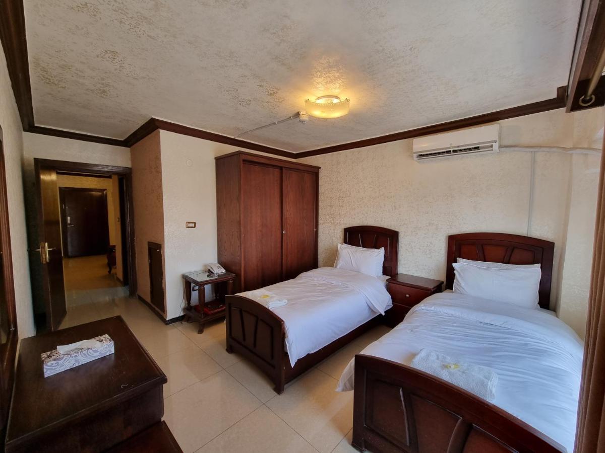 Nahas Plaza Apart otel Irbid Dış mekan fotoğraf